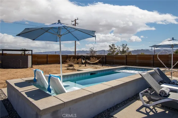 4571 Avenida La Flora Desierta, Joshua Tree, California 92252