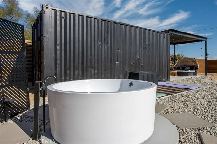 4571 Avenida La Flora Desierta, Joshua Tree, California 92252