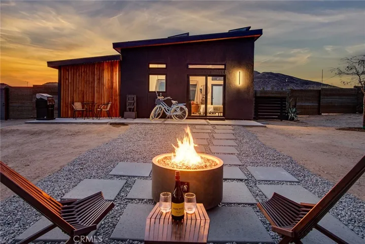 4571 Avenida La Flora Desierta, Joshua Tree, California 92252
