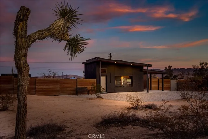 4571 Avenida La Flora Desierta, Joshua Tree, California 92252