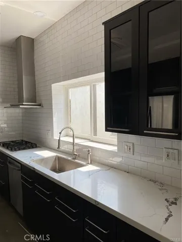1138 S Stanley Avenue, Los Angeles, California 90019