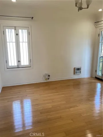 1138 S Stanley Avenue, Los Angeles, California 90019