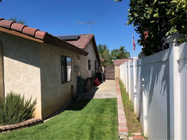 Side yard