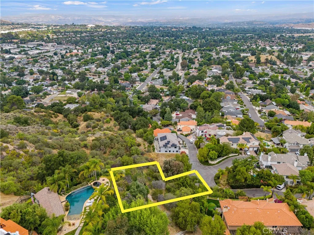 24879 Bella Vista Drive, Newhall, California 91321 — photo 5