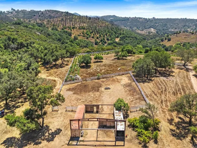 13511 Hilldale Road, Valley Center, California 92082