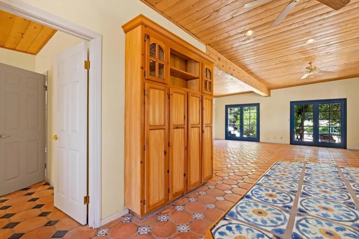 13511 Hilldale Road, Valley Center, California 92082