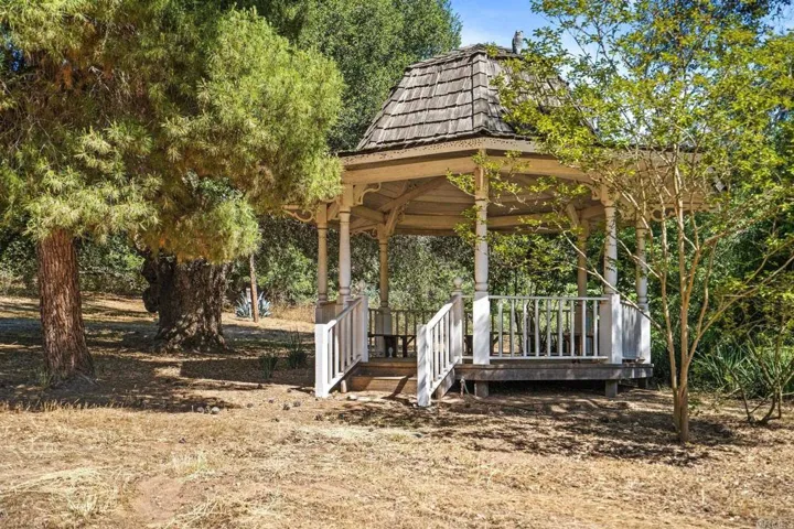 13511 Hilldale Road, Valley Center, California 92082