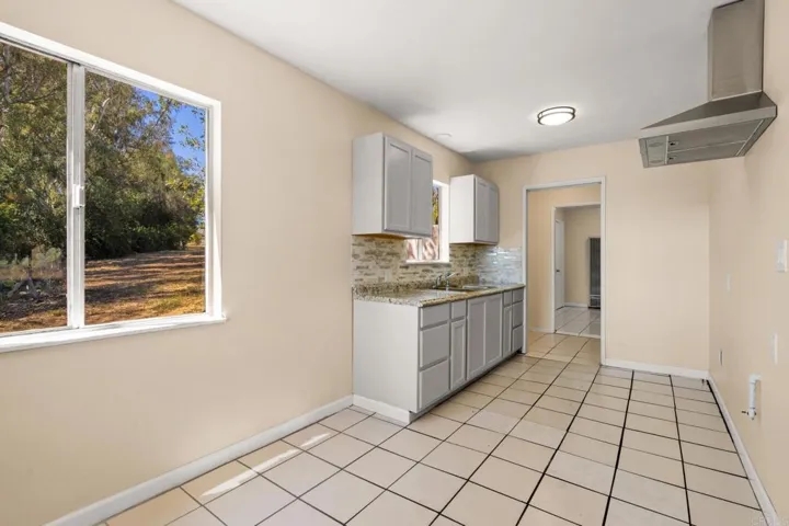 13511 Hilldale Road, Valley Center, California 92082