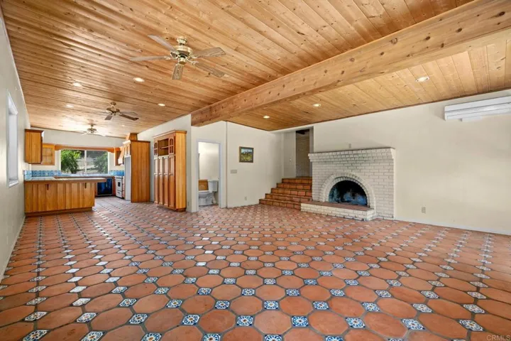 13511 Hilldale Road, Valley Center, California 92082