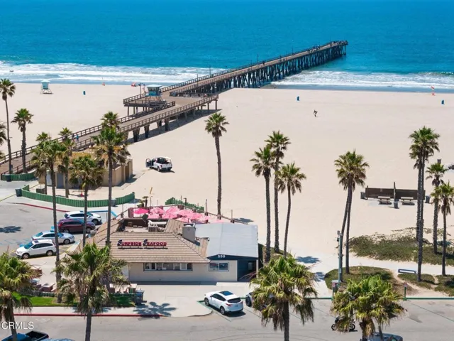 Beach & Pier