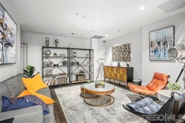 1150 J St 418, San Diego, California 92101