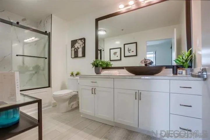 1150 J St 418, San Diego, California 92101