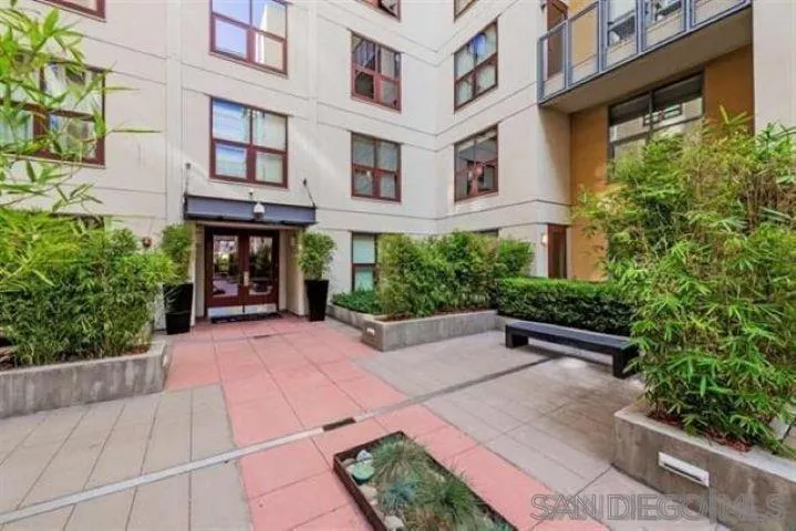1150 J St 418, San Diego, California 92101