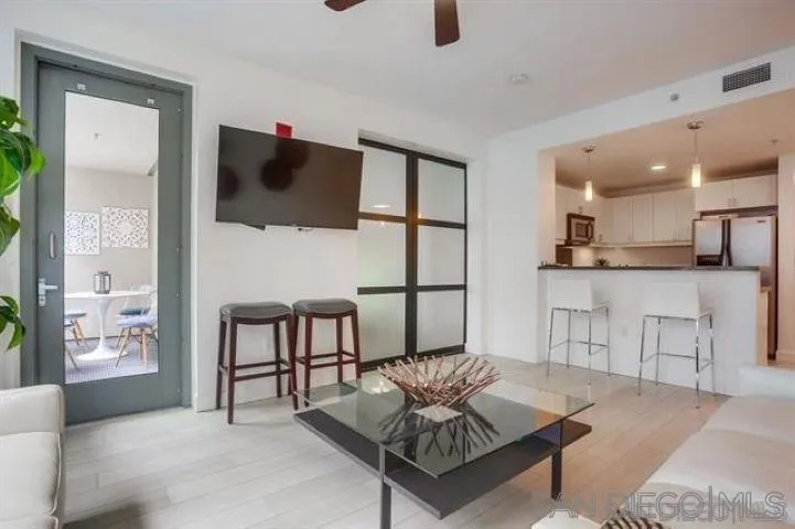 1150 J St 418, San Diego, California 92101