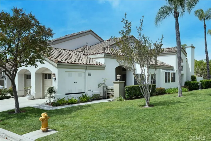 Great location next to the greenbelt!