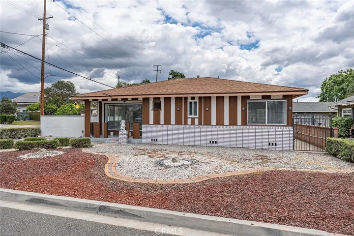 5352 Buttons Avenue, Temple City, California 91780