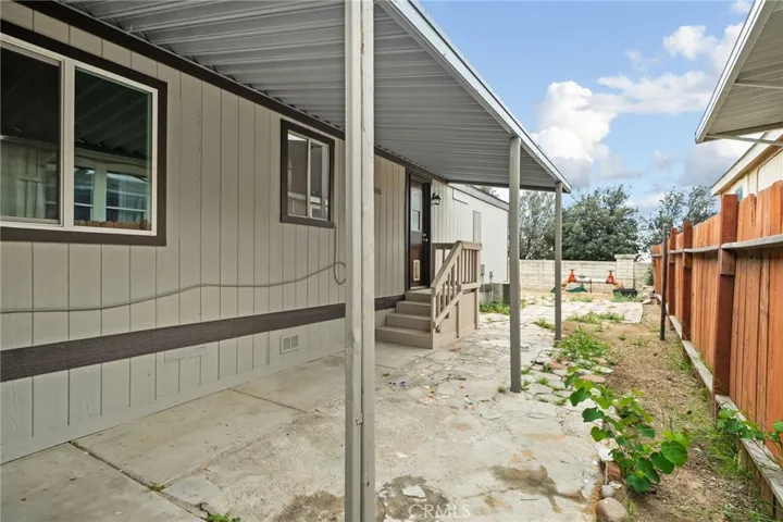 80 E Dawes, Perris, California 92571