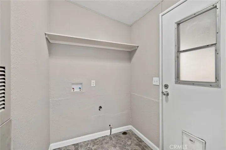 80 E Dawes, Perris, California 92571
