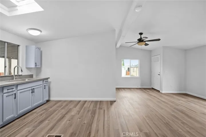 80 E Dawes, Perris, California 92571