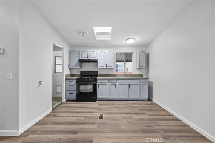 80 E Dawes, Perris, California 92571