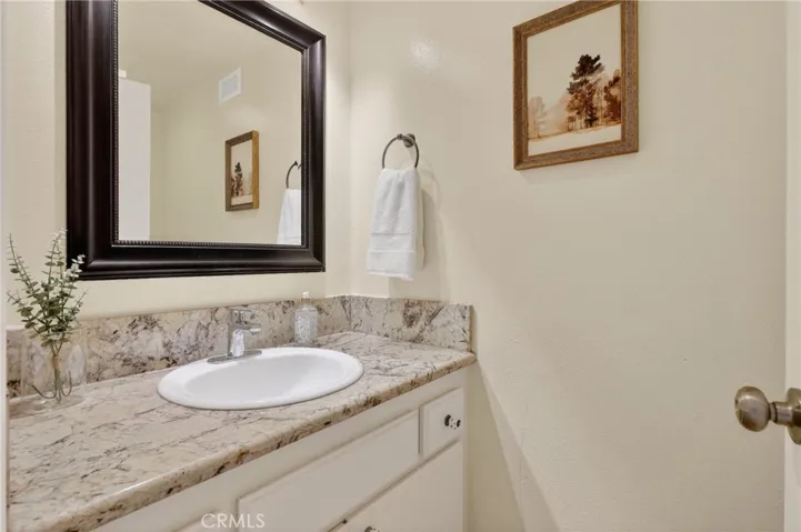 Downstairs 1/2 bath