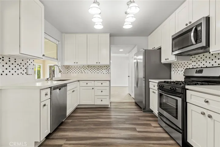 41899 Humber, Temecula, California 92591