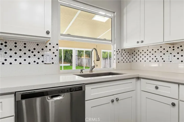 41899 Humber, Temecula, California 92591