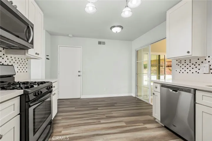 41899 Humber, Temecula, California 92591
