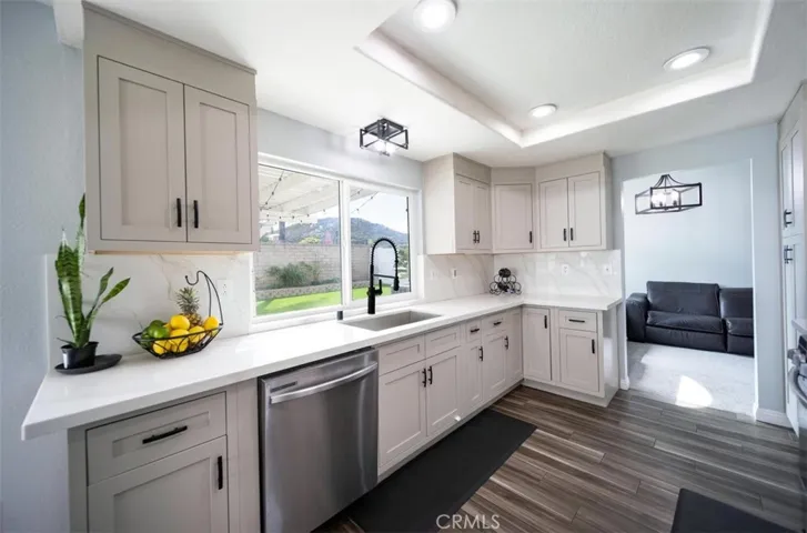 Beautiful, upgraded kitchen, with lots of cabinet space