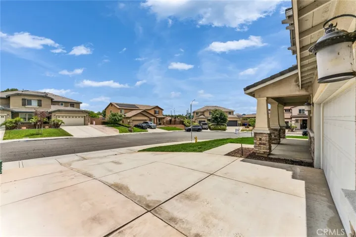 5517 Dowitcher Ct, Jurupa Valley, California 91752