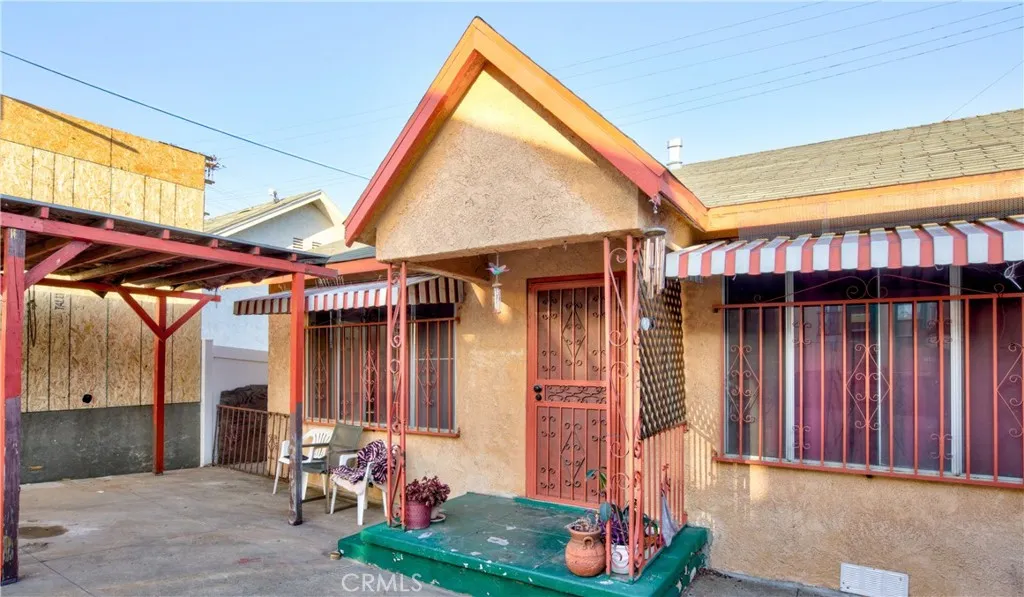 926 Spence, Los Angeles, California 90023 — photo 5