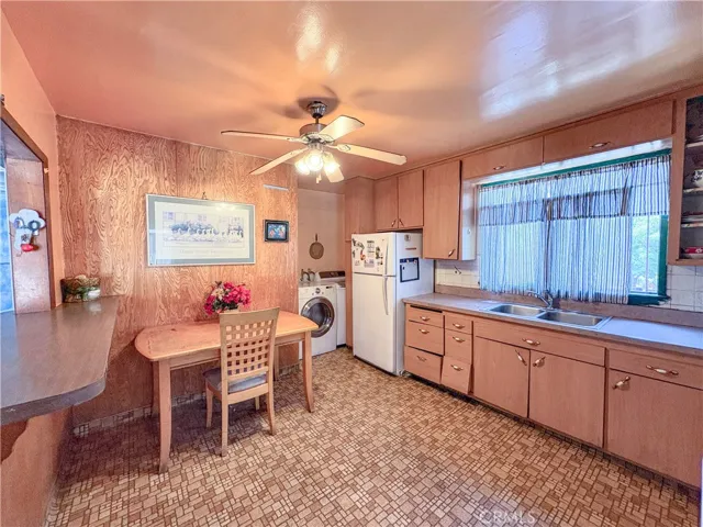926 Spence, Los Angeles, California 90023