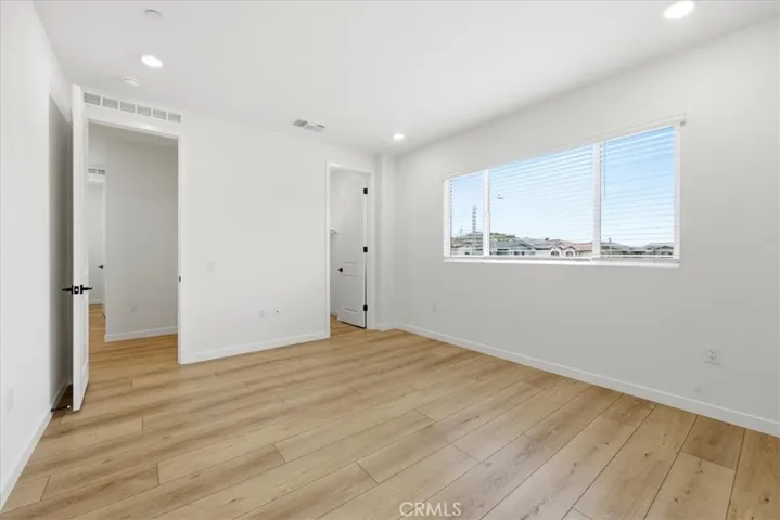 2nd Level Secondary Bedroom w/Walk-In Closet