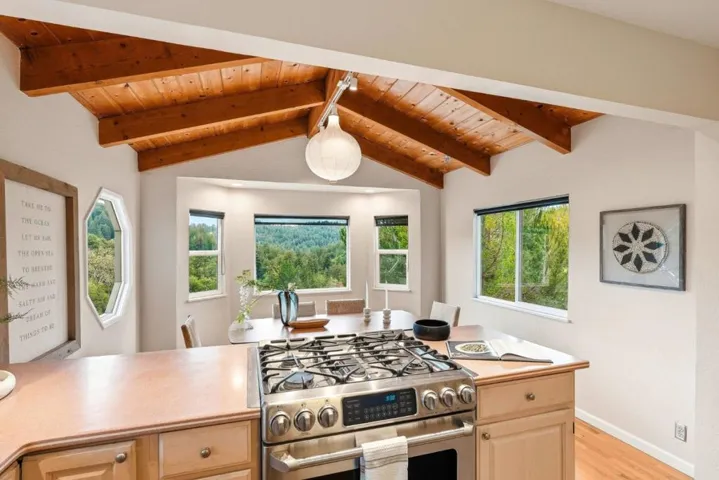 345 Eagle Road, Scotts Valley, California 95066
