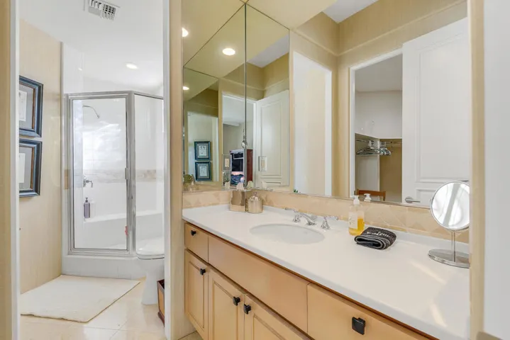 18 BATHROOM MLS