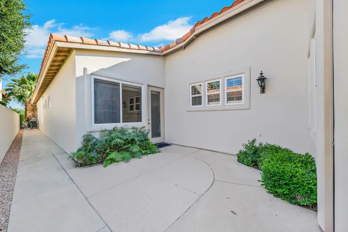 31 COURTYARD MLS