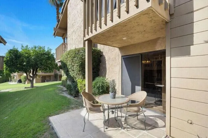 sidepatio2