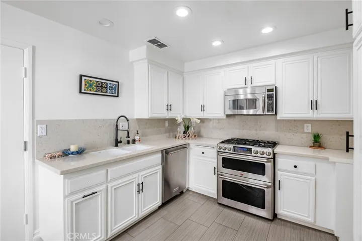 18081 Scanlan Court, Fountain Valley, California 92708