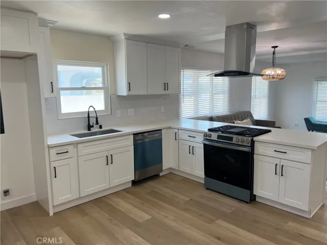 7047 San Marcus, Paramount, California 90723