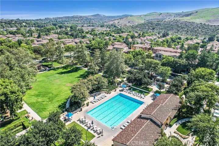114 Mosaic, Irvine, California 92603