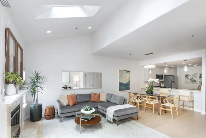 800 E Charleston Road 9, Palo Alto, California 94303