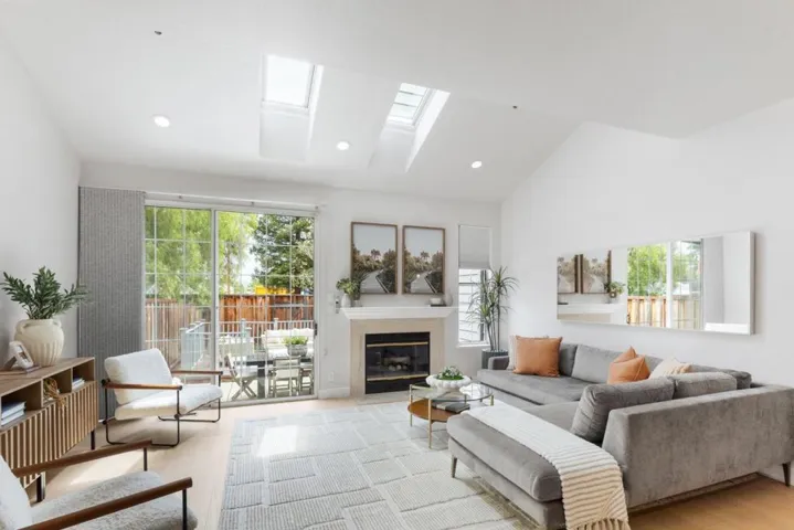 800 E Charleston Road 9, Palo Alto, California 94303