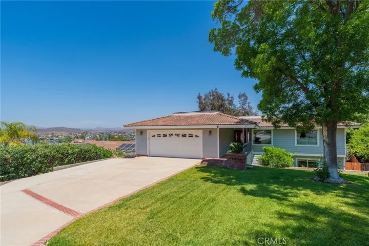 22436 Pin Tail, Canyon Lake, California 92587