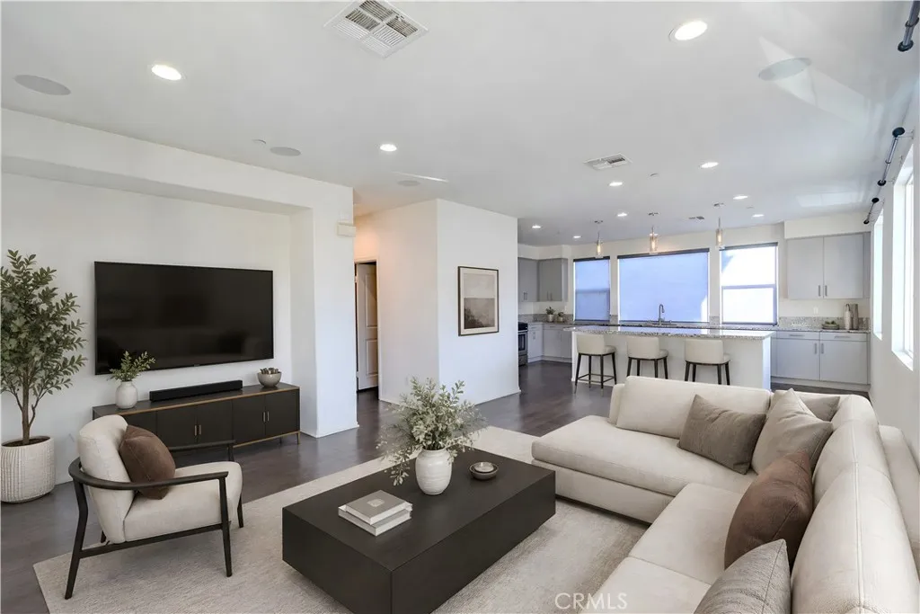 809 N Dalton 104
