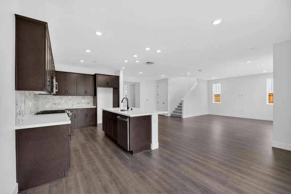 1339 N Galvani Court ~ Ready Now