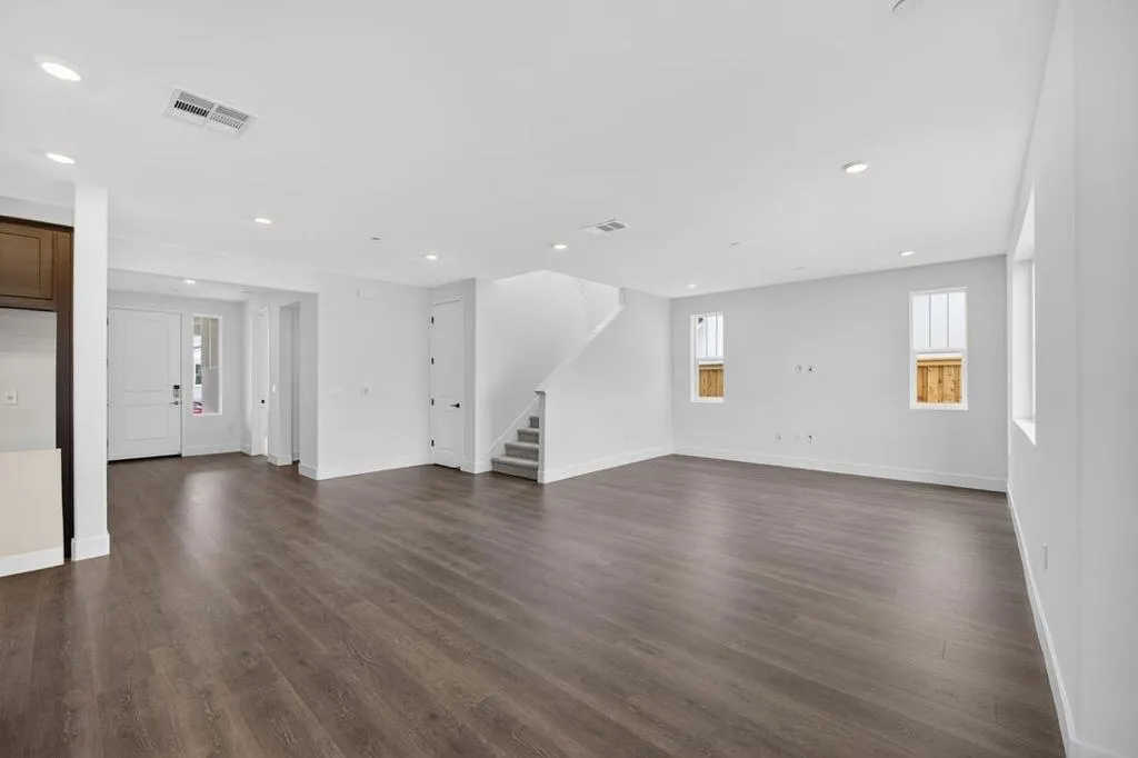 1339 N Galvani Court ~ Ready Now
