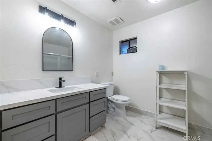 Upstairs Bathroom