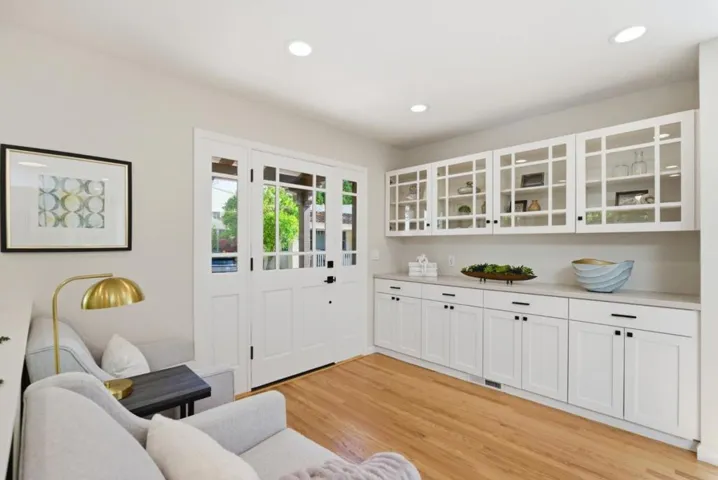 1157 Lincoln Avenue, Palo Alto, California 94301
