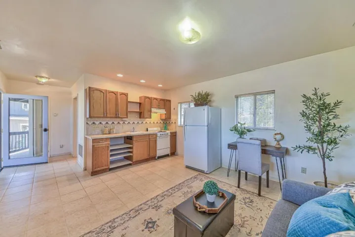 , Salinas, California 93908