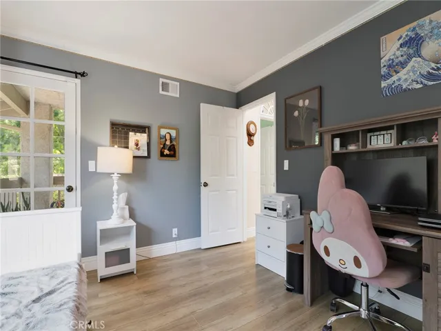 796 N Valley, Westlake Village, California 91362